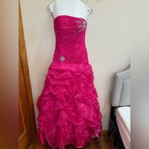 Elegant Pink Strapless Prom Dress